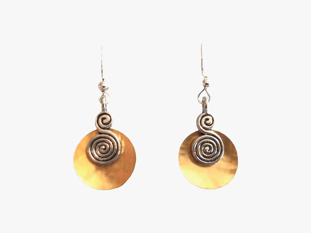 Boucles d'oreilles en nacre argentées