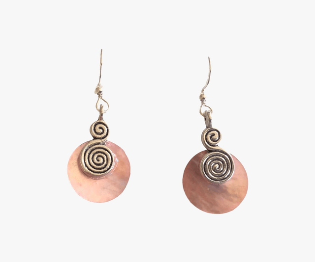 Boucles d'oreilles en nacre argentées